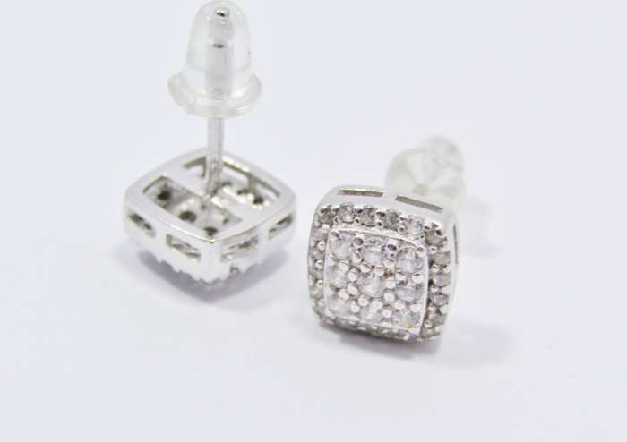 A Lovely Pair of Square Zirconia Earrings in Sterling Silver.