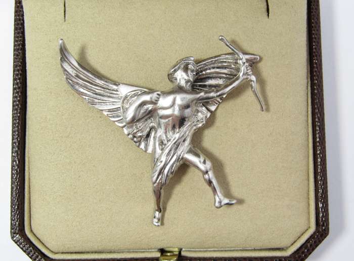 Vintage Solid Sterling Silver `Study of Eros` Brooch