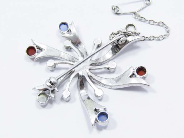 A Beautiful Multi Color Stone Brooch With Marcasite's in Sterling Silver.
