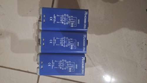 Rhomberg liquid level control relay