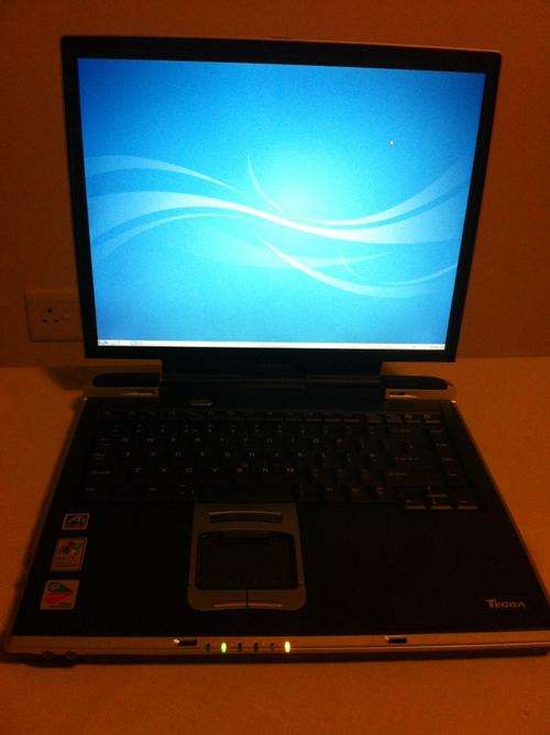 Toshiba Tecra S1 Laptop (1.69GHz)