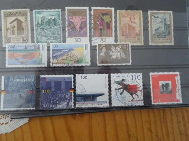 MIXED WORLD STAMPS 330 USED OFF PAPER STAMPS GOOD VALUE SEE PICS