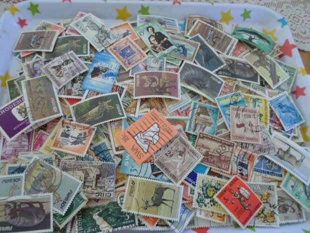 1300 X MIXED WORLD STAMPS USED GREAT LOT GOOD VALUE SEE PICS