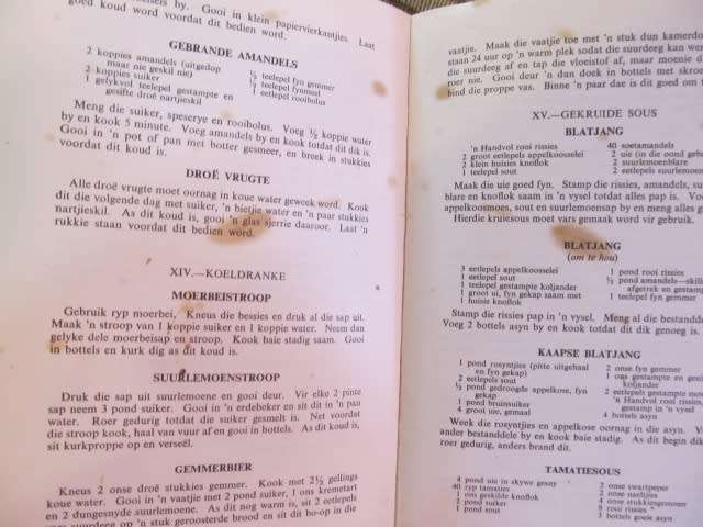 Outydse Reseppies/Old-Time Recipes   -  E Barnard  1ste uitg