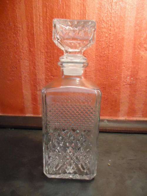 beautiful decanter square