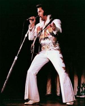 52 PROFESSIONAL BACKING TRACKS FOR THE SOLO ARTIST - Vol 21 (ELVIS PRESLEY)