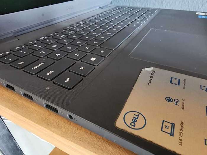 Core i3 11th gen Dell Vostro 3500 Laptop, 4G RAM, 256G NVMe, UHD Graphics, 1Y Wnty, Free Bag