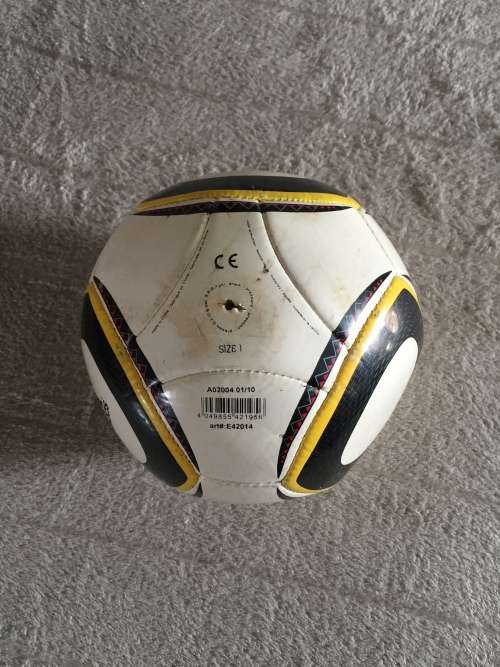 SOCCER BALL - ADIDAS JABULANI FIFA 2010 SOUTH AFRICA WORLD CUP SIZE 5