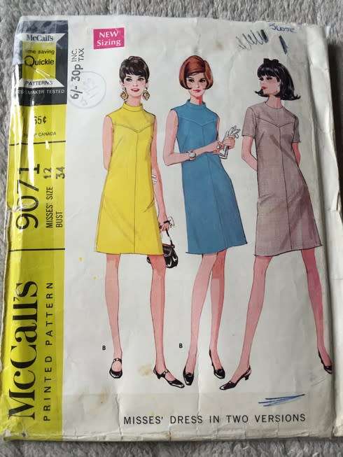 PATTERN MCCALL'S 9071 (VINTAGE) - DRESS (SIZE 12)
