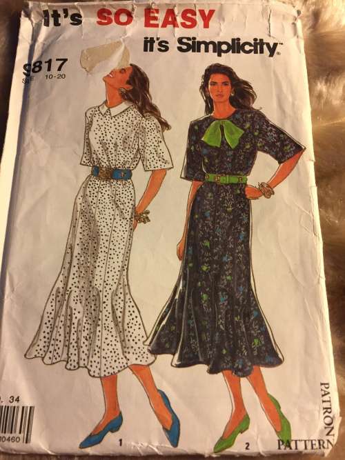 PATTERNS SIMPLICITY 9817 - DRESS (SIZE 10-20)