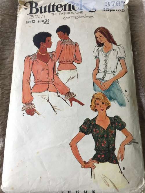 PATTERN BUTTERICK 3767 (VERY VINTAGE)(COMPLETE) - BEAUTIFUL BLOUSES (SIZE 12)