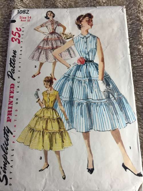 PATTERN SIMPLICITY 1082 (VERY VINTAGE, TIDY PATTERNS) - ONE-PIECE DRESS (SIZE 14)