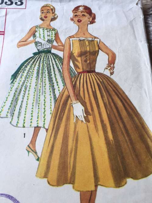 PATTERN SIMPLICITY 2033 (VERY VINTAGE, NEAT & TIDY PATTERN) - ONE-PIECE DRESS (SIZE 12)