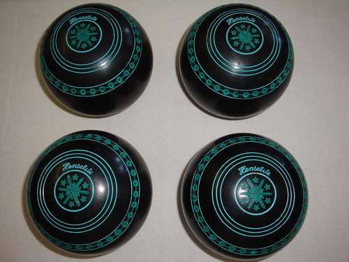 Henselite bowling ball set