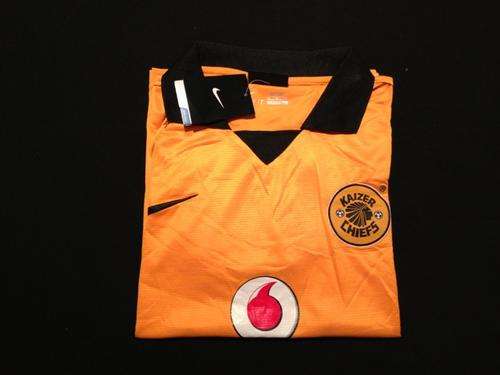 NIKE Kaizer Chiefs 2013 Kit - X Large Slim Fit