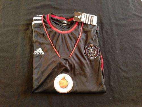 ADIDAS Orlando Pirates 2013 Kit - Medium