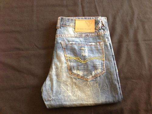 GUESS Washed Out Denimz - W32