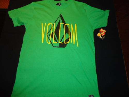 100% Authentic VOLCOM 3 Universe Basic Tee - Medium
