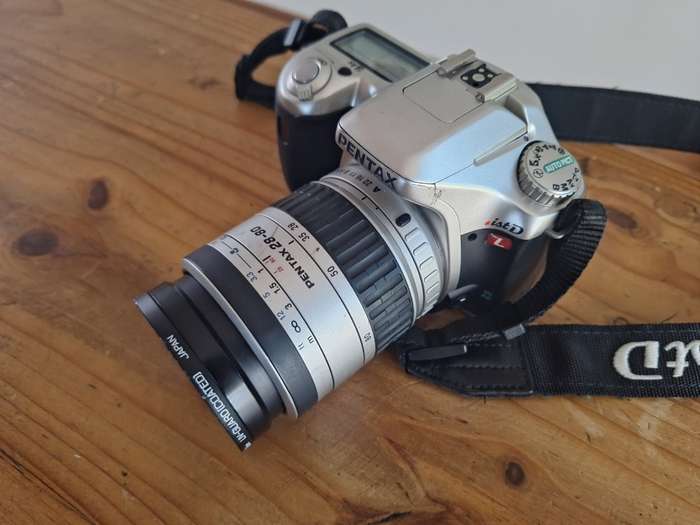 Pentax *ist DL digital camera