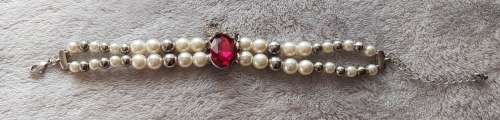 Red stone and pearls bracelet, CLOSING DOWN SALE
