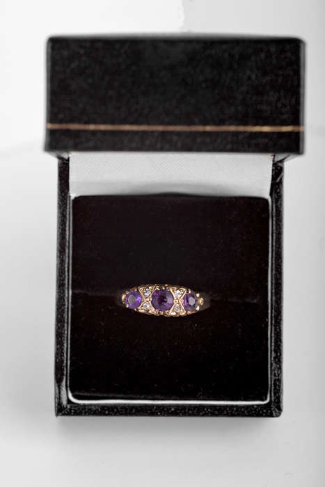 9ct /9k Gold Amethyst Victorian style ring
