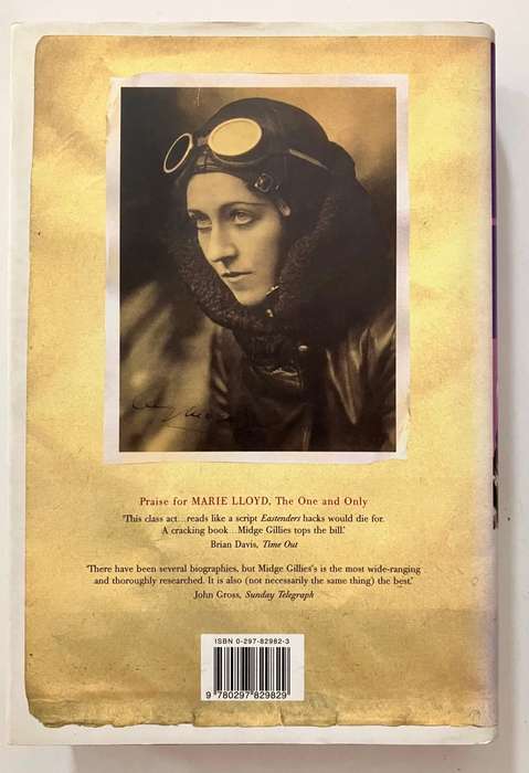 Amy Johnson: Queen of the Air - Midge Gillies. Hardcover w dj, 1st Ed. 2003