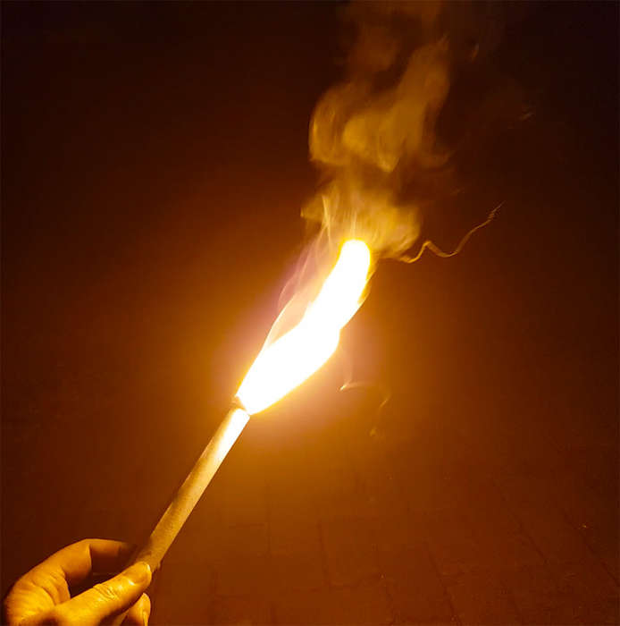 5 X Handheld Pyrotechnic  Safety Flares ( Yellow )