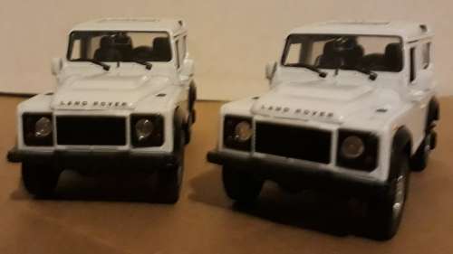 Special:Combo 2 x Land Rover Defender Die Cast Models  Sc 1/36   WELLY FX New Box  Gteed- In Stock