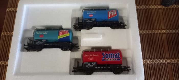 Marklin Tanker Set  HO  3  x Extremely Rare Marklin International Club Trio Tankers in Box