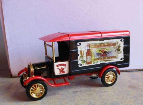 MATCHBOX YVT03-M - 1926 FORD MODEL TT26 - EXCELLENT BOXED