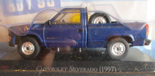1/43 SCALE - 1997 CHEVROLET SILVERADO  - NEW CARDED