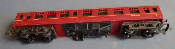 TRI-ANG TT SCALE - PASSENGER COACH W15732