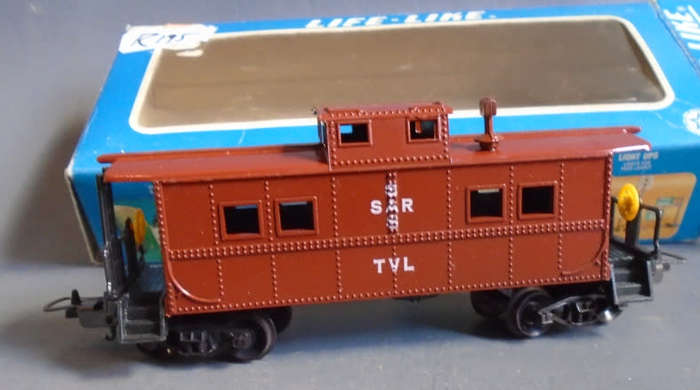 LIFE-LIKE HO SCALE - SAR GUARDS VAN, BOXED