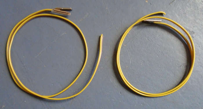 HO SCALE - 2 X POWER DROPPER CABLES