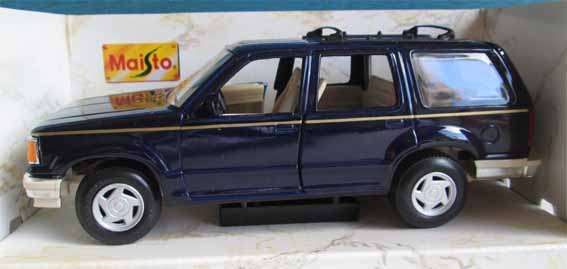 MAISTO - 1992 FORD EXPLORER in 1/24 SCALE (MINT BOXED)