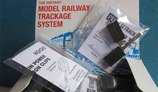 PECO HO/OO SCALE - ST-273 TWIN POWER CONNECTING CLIPS - NEW