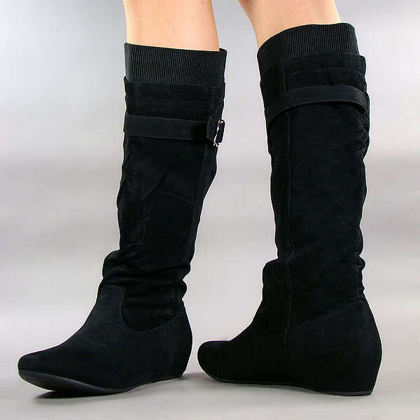 SIZE 5 Boots - New - (138)