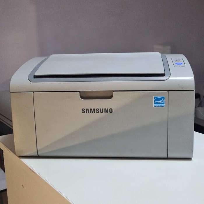 Printer with brand new toner (toner level  100%)