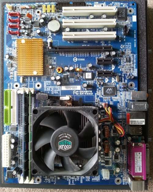 Gigabyte MainBoard + CPU + 2Gig Memory