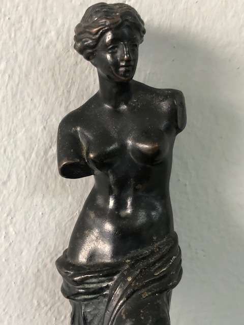 STUNNING VINTAGE BRONZE STATUE -APHRODITE OF MILOS-ON A MARBLE BASE.
