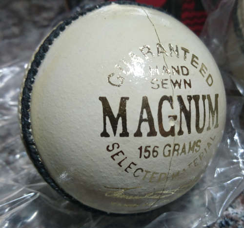 Hand Sewn Cricket Balls 3 x 156 (Has a Crack - Never Used - Gr8 4 Training)