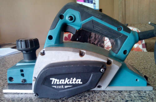 Makita MT Series Electric Planer (M-1901) 82x2mm