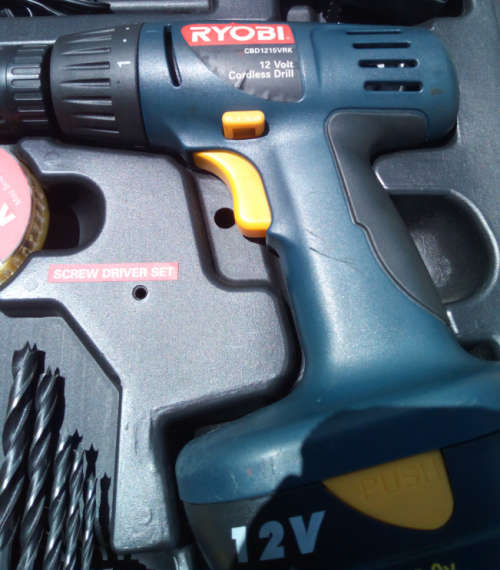 Spares/Restoration- Ryobi 12V Cordless Driver Drill (CBD-12VRK) - Display Kit + Extra Battery