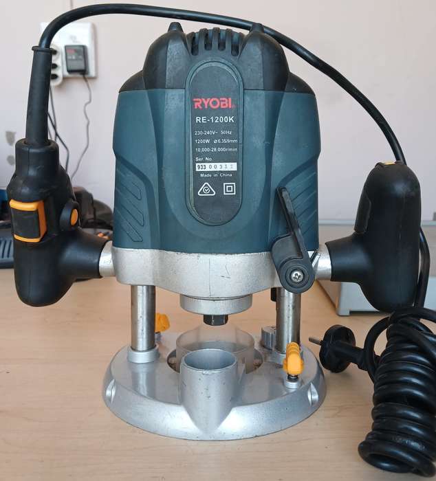 1200W Ryobi Router