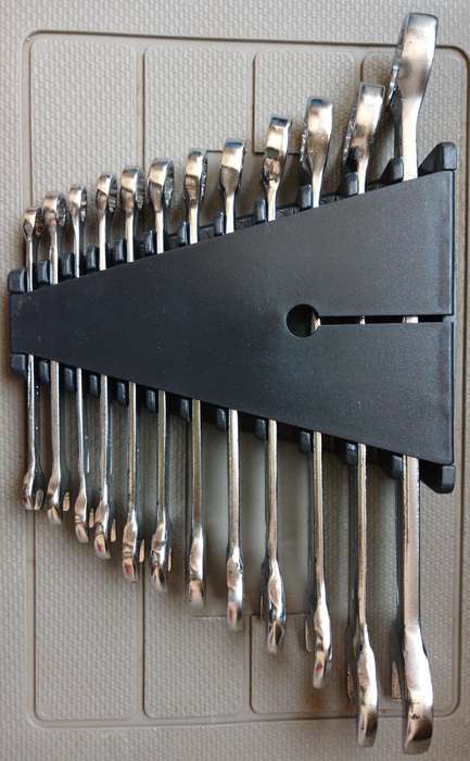 12 Piece Cr-V (8 - 15mm, 17, 19, 22 & 24mm)