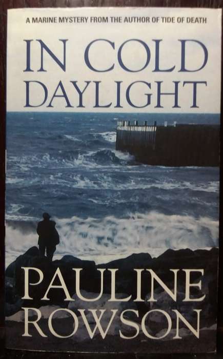 In Cold Daylight - Pauline Rowson
