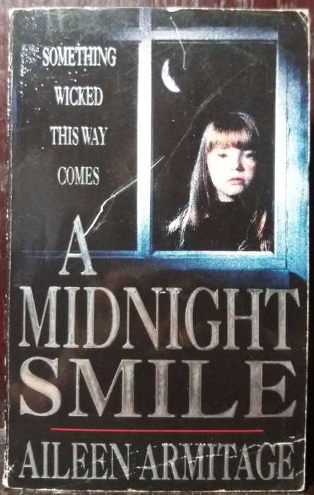 A Midnight Smile - Aileen Armitage