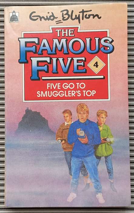 Famous Five, Five go to smuggler`s top - Enid Blyton