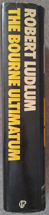 The Bourne Ultimatum - Robert Ludlum 1990 UK First edition Hardcover