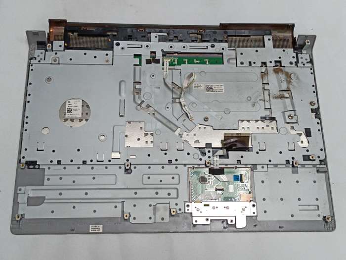 Dell STUDIO 1537 PP3L  Palmrest - 24GM3PAWI10